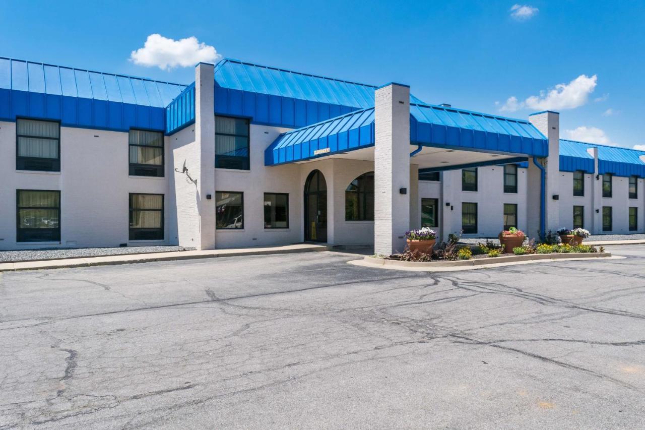 Motel 6-Richmond, In ภายนอก รูปภาพ